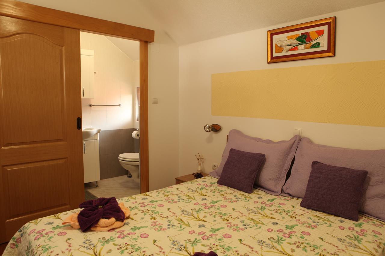 Guesthouse Samolov Vrhovine Exteriér fotografie